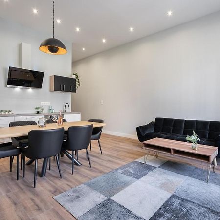 Buenos Boutique - A/C, 2 Bathrms, Amazing View Apartment Будапеща Екстериор снимка