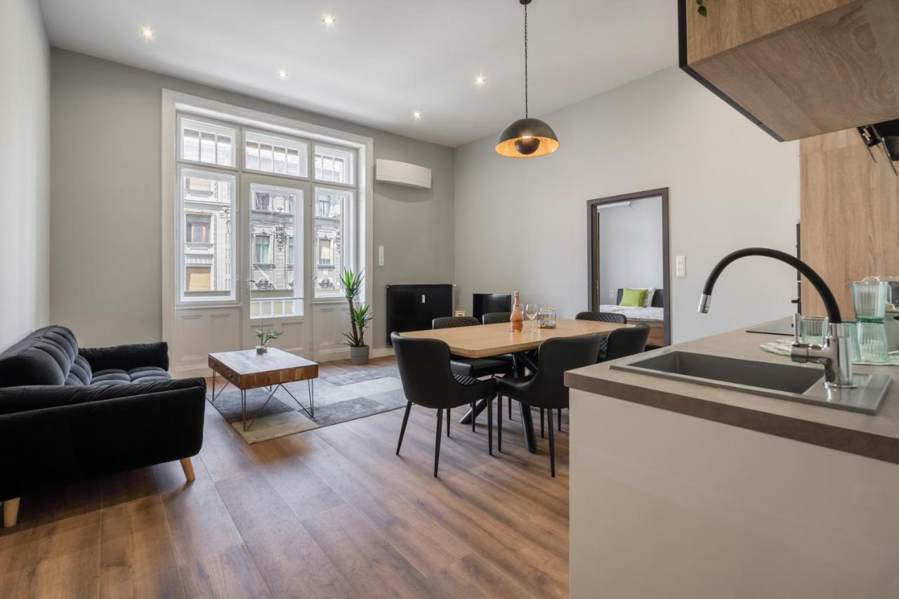 Buenos Boutique - A/C, 2 Bathrms, Amazing View Apartment Будапеща Екстериор снимка