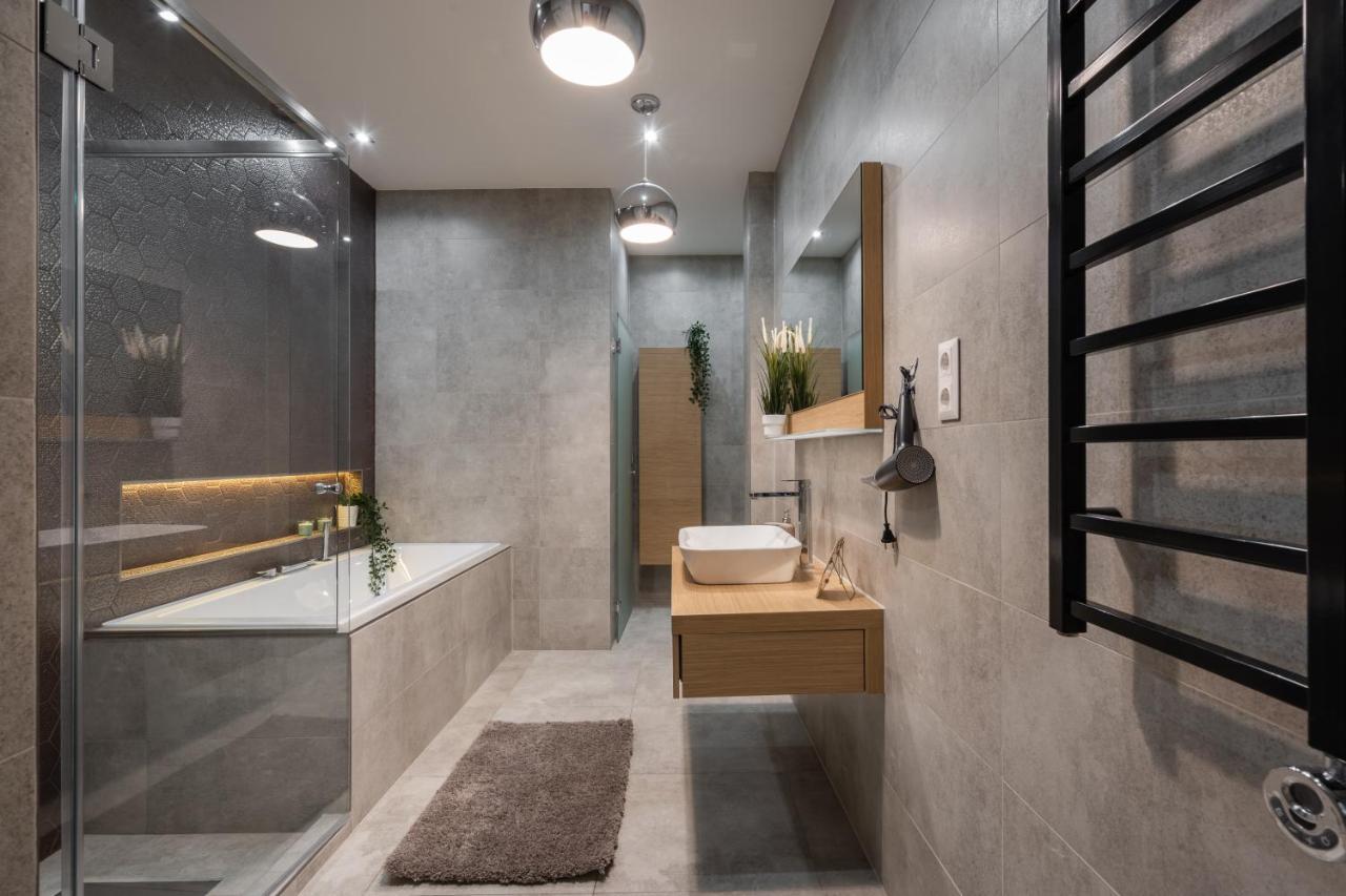 Buenos Boutique - A/C, 2 Bathrms, Amazing View Apartment Будапеща Екстериор снимка